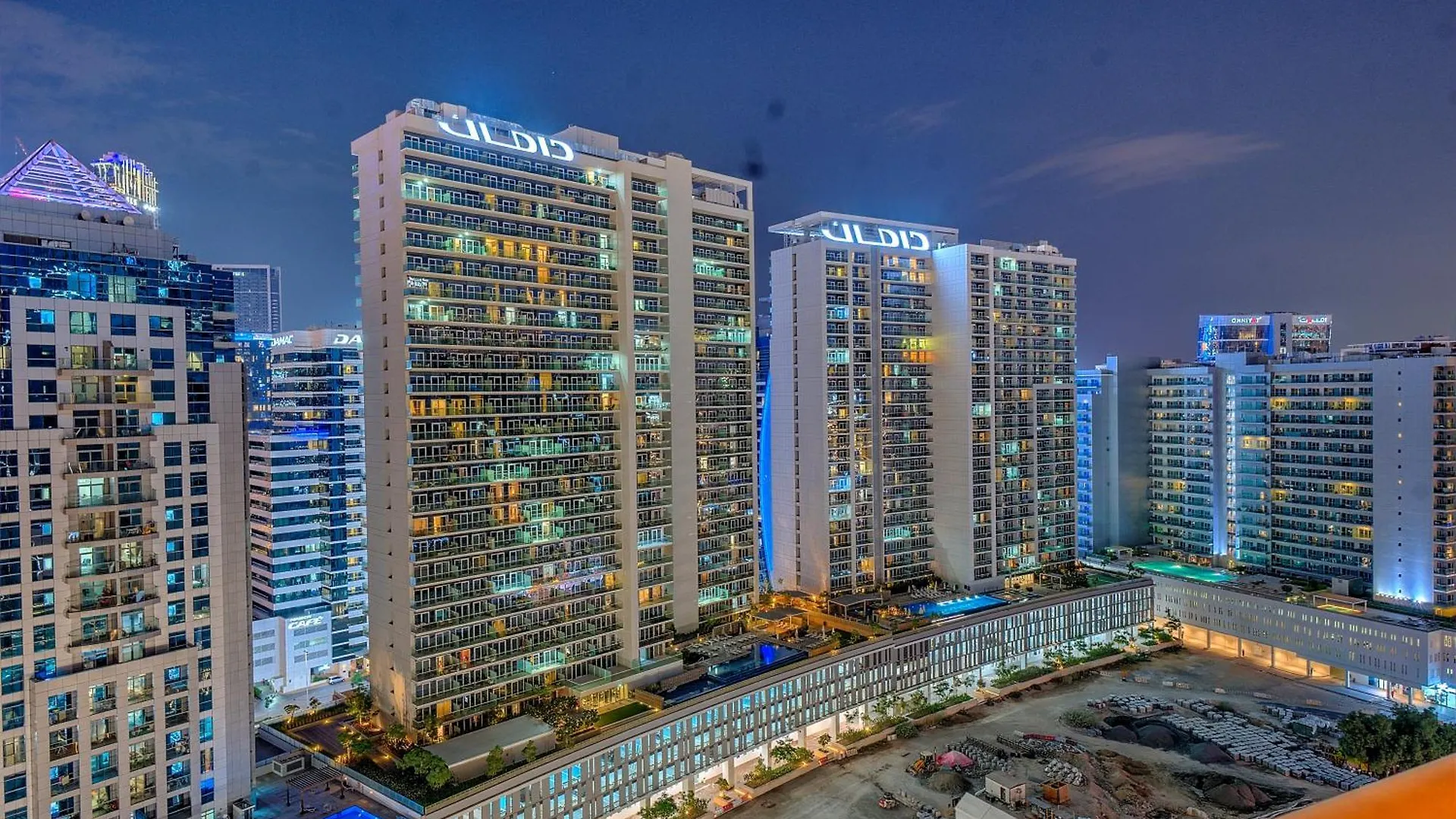 Apartment The Sterling Paradise Dubai